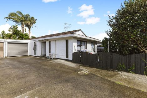 Photo of property in 2b Roys Road, Weymouth, Auckland, 2103
