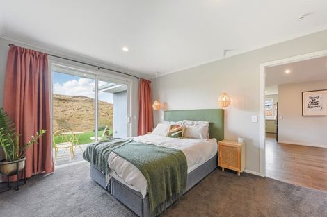 Photo of property in 40 Huntaway Close, Stoke, Nelson, 7011