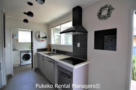 Photo of property in 34 Duggan Avenue, Mangere, Auckland, 2022