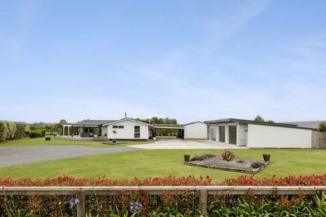 Photo of property in 197 Paroa Road, Coastlands, Whakatane, 3191