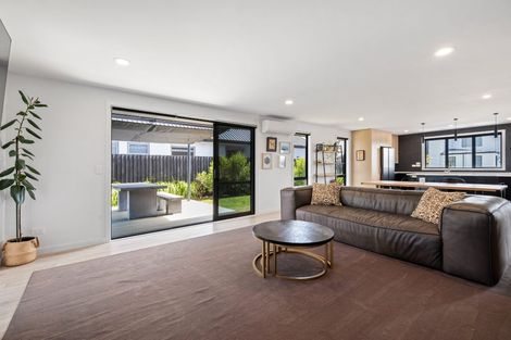 Photo of property in 62 Prestons Park Drive, Marshland, Christchurch, 8083