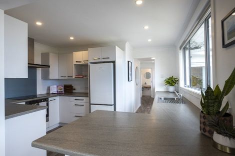 Photo of property in 106b Seaview Road, Westown, New Plymouth, 4310