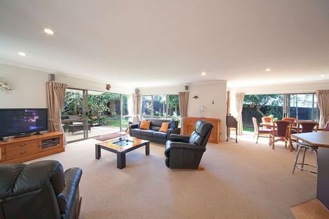 Photo of property in 118 Rockfield Road, Penrose, Auckland, 1061