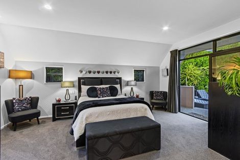 Photo of property in 18 Harry Ell Drive, Cashmere, Christchurch, 8022