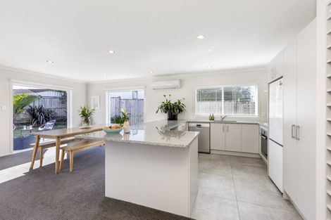 Photo of property in 797c Te Atatu Road, Te Atatu Peninsula, Auckland, 0610
