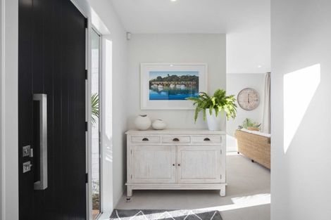 Photo of property in 37 Motukaraka Drive, Beachlands, Auckland, 2018