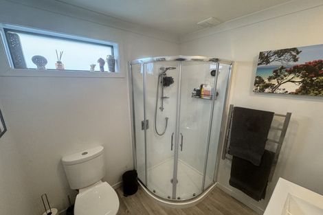 Photo of property in 5 Ara Patukawenga, Tawa, Wellington, 5028