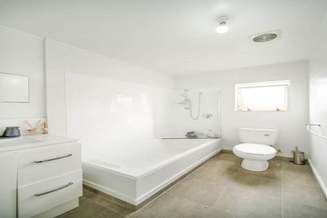 Photo of property in 1/142 Shifnal Drive, Randwick Park, Auckland, 2105