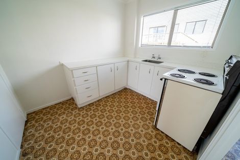 Photo of property in 2/35 Fairlands Avenue, Waterview, Auckland, 1026