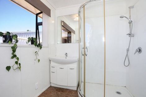 Photo of property in 270 Halcombe Road, Feilding, 4775