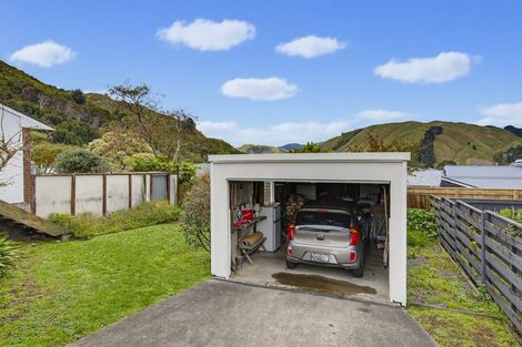 Photo of property in 15a Te Maku Grove, Waikanae, 5036