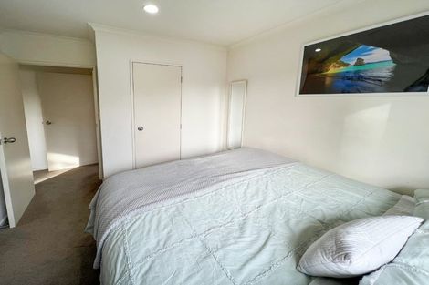 Photo of property in 102b Wharf Road, Te Atatu Peninsula, Auckland, 0610