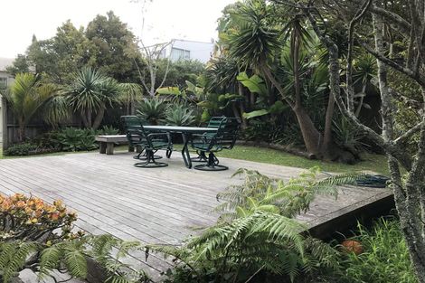 Photo of property in 72 Carlisle Road, Browns Bay, Auckland, 0632