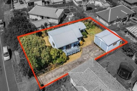 Photo of property in 175 Finlayson Avenue, Clendon Park, Auckland, 2103