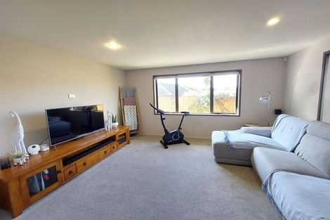 Photo of property in 3 Silkwood Crescent, Karaka, Papakura, 2113