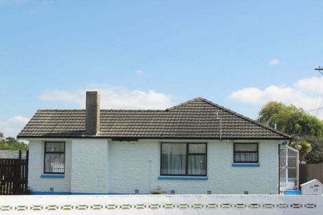 Photo of property in 15 Esk Place, Aranui, Christchurch, 8061