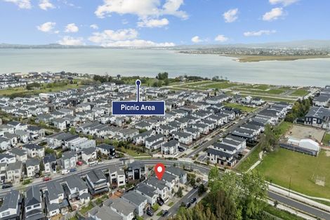 Photo of property in 66 Kano Way, Hobsonville, Auckland, 0616