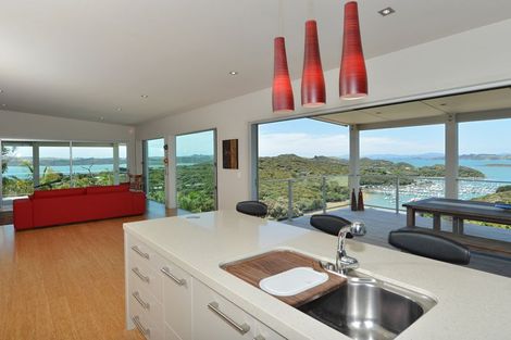 Photo of property in 27 Doves Bay Road, Kerikeri, 0294