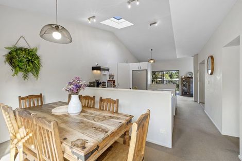 Photo of property in 2 Budleigh Street, Frankleigh Park, New Plymouth, 4310