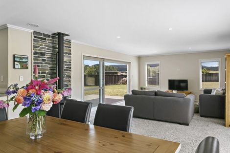 Photo of property in 2/500 Kinloch Road, Kinloch, Taupo, 3377