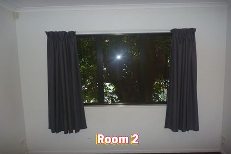 Photo of property in 3 Barrys Road, Glendene, Auckland, 0602