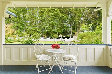 Photo of property in 3 Selwyn Crescent, College Estate, Whanganui, 4500