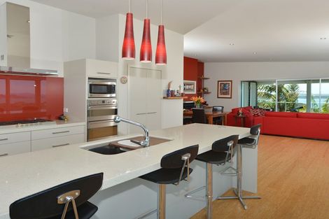 Photo of property in 27 Doves Bay Road, Kerikeri, 0294