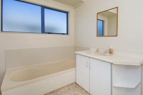 Photo of property in 16 Kaimanawa Street, Mount Maunganui, 3116