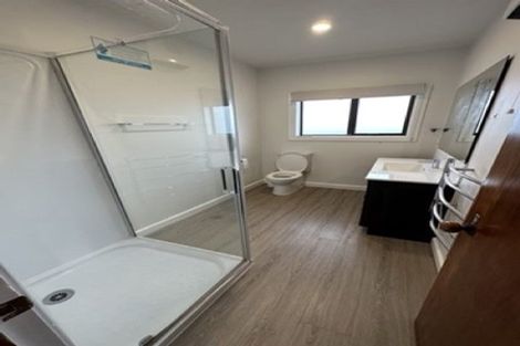 Photo of property in 32 Avonhead Road, Avonhead, Christchurch, 8042