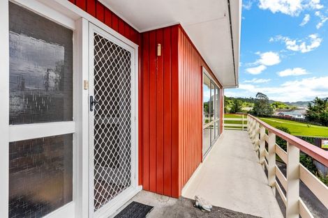 Photo of property in 20 Holland Street, Wainuiomata, Lower Hutt, 5014
