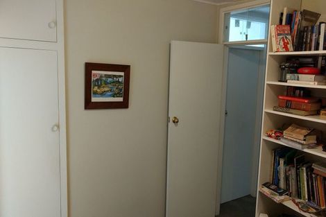 Photo of property in 5 Sherwood Lane, Cashmere, Christchurch, 8022