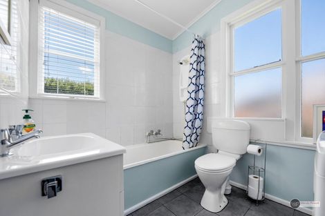 Photo of property in 6 Randwick Crescent, Moera, Lower Hutt, 5010