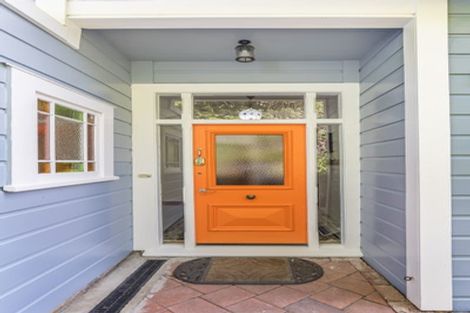 Photo of property in 36 Sutherland Crescent, Melrose, Wellington, 6023