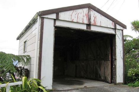 Photo of property in 33a Whaui Street, Brooklyn, Wellington, 6021