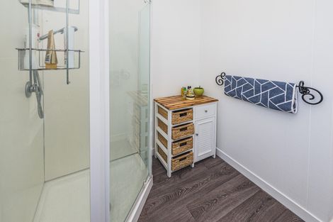 Photo of property in 2 Moore Avenue, Tawhero, Whanganui, 4501