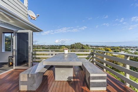 Photo of property in 49 Queens Road, Glen Avon, New Plymouth, 4312