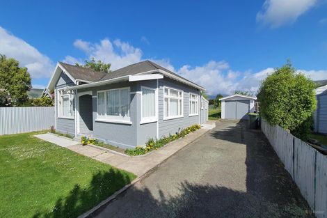 Photo of property in 14 Rhodes Street, Waimate, 7924