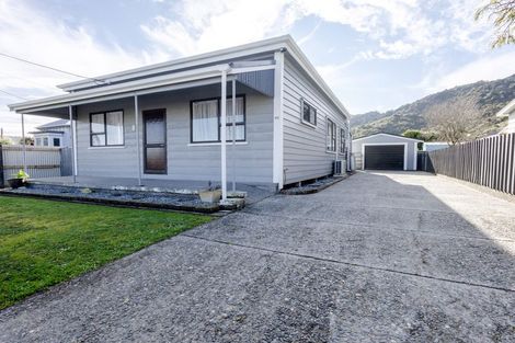 Photo of property in 61 Fox Street, Cobden, Greymouth, 7802