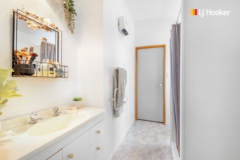 Photo of property in 1 Mure Street, Mosgiel, 9024