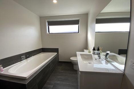 Photo of property in 60 Red Cottage Drive, Lake Hayes, Queenstown, 9304