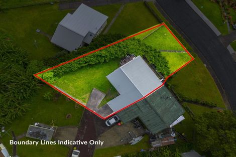 Photo of property in 14 Lysander Crescent, Beach Haven, Auckland, 0626