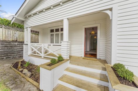 Photo of property in 6 Ngaio Street, Strandon, New Plymouth, 4312