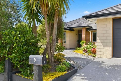 Photo of property in 8 Otupoa Way, Paraparaumu, 5032