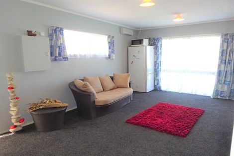 Photo of property in 71 Seabury Avenue, Foxton Beach, Foxton, 4815