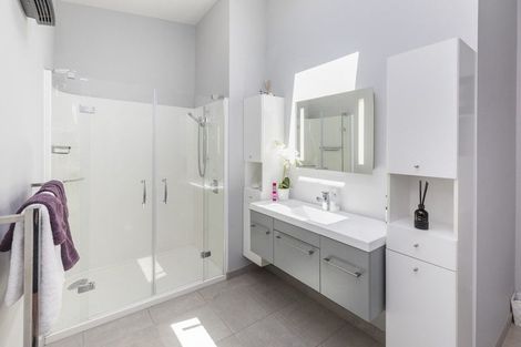 Photo of property in 2 Hemingway Place, Spencerville, Christchurch, 8083