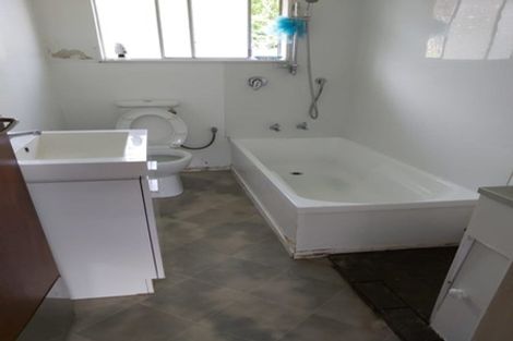 Photo of property in 3/10 Rawson Street, Tawa, Wellington, 5028