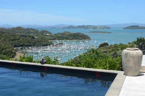 Photo of property in 27 Doves Bay Road, Kerikeri, 0294