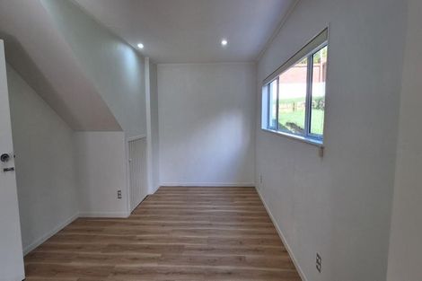 Photo of property in 26 Masterton Road, Rothesay Bay, Auckland, 0630