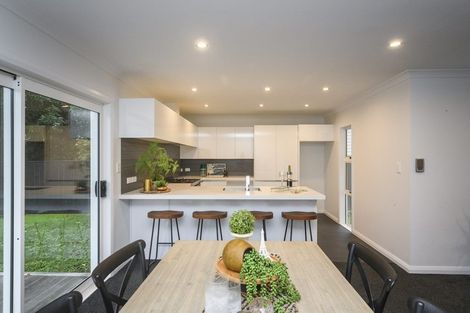 Photo of property in 5a Athlone Place, Hokowhitu, Palmerston North, 4410