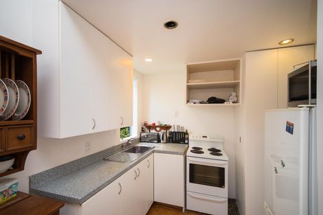 Photo of property in 6b Rolleston Street, Hokowhitu, Palmerston North, 4410